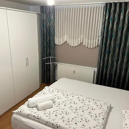3 Naehe Messe 4 Gaeste Apartament